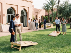 Collègues-jouant-au-cornhole-pendant-une-pause-networking-lors-d-un-événement-professionnel-à-Marrakech